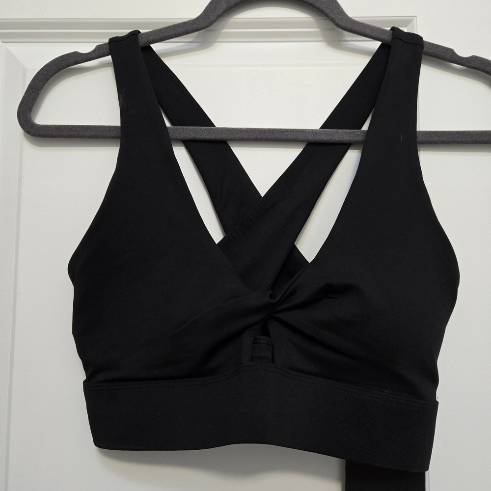 Fabletics Black Cross-Back Sports Bra